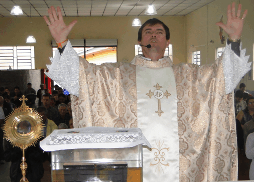 Padre: Alberto Santuário dos Milagres